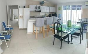 CASA QUINTA INCRIEBLE EN RICAURTe CUNDINAMARCA