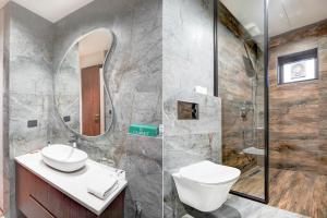 DanCenter Villa Mihika I Premium 5BHK I Orchard I Chef I Shimla