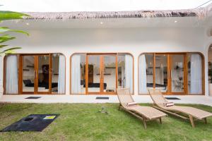 Golden Sun Villa - 3 Bedroom Tropical Bohemian Villa