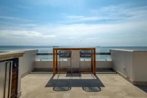 Playa de La Paz by Lumina