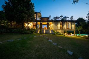 Thompson Heights Luxury Villa in Galle