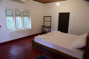 Mango Breeze Hikkaduwa