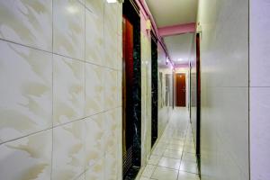 Hotel O Gulzar Masjid Bunder Railway Station