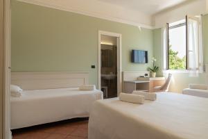 Quadruple Room room in Hotel Aquila