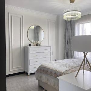 executive fully furnished apartments with luxurious facilities which features a breathtaking city views and close proximity to major shopping malls thus offering a high end lifestyle