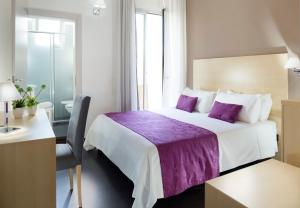 Basic Double or Twin Room room in Club Meeting Hotel