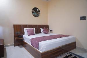 Raj Kamal Hotel & Garden