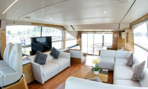 Saigon Luxury Private Yacht Prestige 590 - Managed by Vietyacht Club