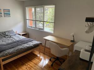 Marsfield Sunny and Spacious Room