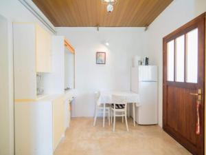 Apartments Veve - Superior Studio Apartment with Terrace Sea View Vesna ST