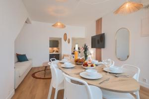 Appartements La Douceur - Wifi - Proche centre-ville : photos des chambres