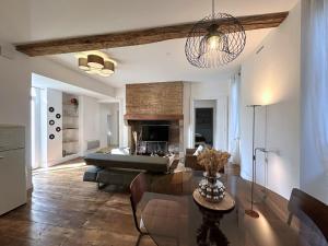 Appartements Le Seventy-s, T3 vintage avec jardin : photos des chambres