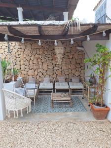 Appartment Paquero downstairs with your own private garden and your own private pool