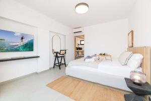 Finikoudes Marina View 202