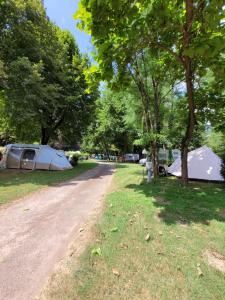 Campings Camping Le Soulhol : photos des chambres