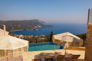 Villa Thea Mare Maistro by PosarelliVillas