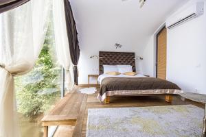 AKIS namelis medyje- Dinosaur Park