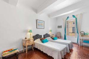 B&B / Chambres d'hotes L'ORANGERIE Chambres d'hotes de charme : photos des chambres
