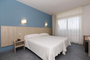 Standard room 4* (2 adults) room in Hotel Marinada