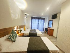 Deluxe Family Suite room in Hotel Marisol