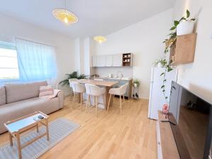 Luna Serene Garden Home - Jacuzzi & Gym