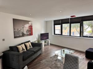 One-bed Luxury Apartment B11SA by LiveComfortably