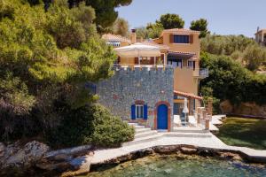 Porto Castello Villas