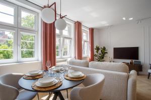 The Bell Tower Park Suite