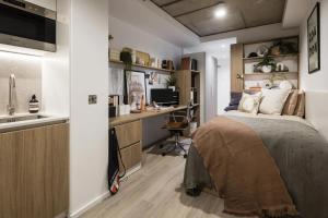 Students Only Silver Studio Lower Level Wembley Arthur House