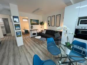 Appartements Stay & Smile Croissy, 2 parkings : Appartement 2 Chambres