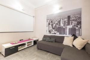 QHouse by BarbarHouse