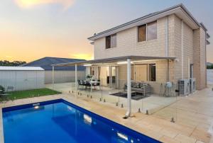 Spacious Stay near Karrinyup