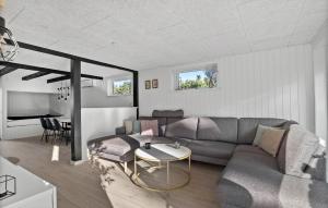 2 Bedroom Amazing Home In Hals