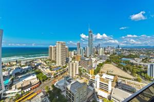 Circle On Cavill Surfers Paradise Apartments-Holiday Paradise