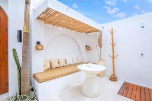 NEW! Luna Di Bali - 1BR Villa in Kerobokan