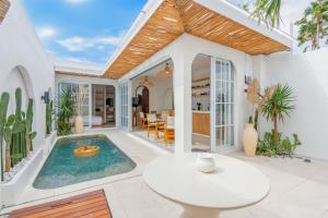 NEW! Luna Di Bali - 1BR Villa in Kerobokan - 3hvězdičkové hotely ve městě Kerobokan