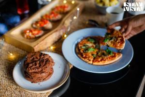 StayVista at Paashaan- A Netflix featured Home with a Heated Infinity Pool