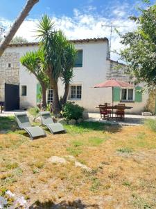 Maisons de vacances Sublime Mas de Lou a 15 minutes d-Arles : photos des chambres