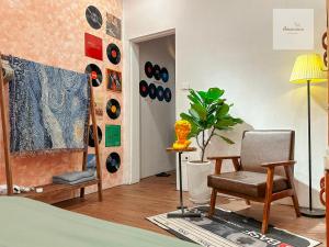 Delicate Amoureux Chùa Hà