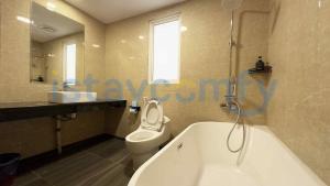 2BR Aston Residence 1811 City View