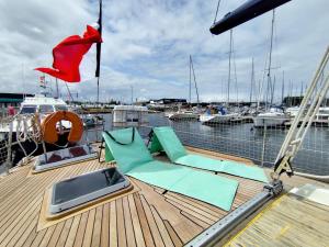 Bateaux Voilier confortable en bois : Mobile Home
