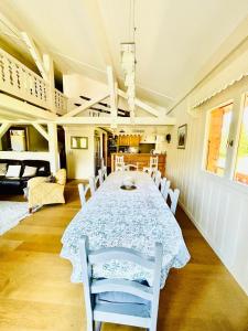 Spacious chalet in Chamonix with Mont Blanc view