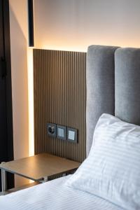 Sea View Serenity Beachfront & Pool 103