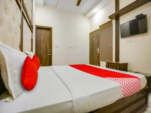 Hotel O Raj Residency Mohali Phase 2