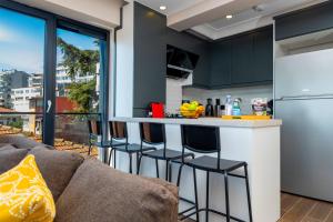 Bosphorus View - 2-Bedroom Apartment with Elevator & Air Conditioning