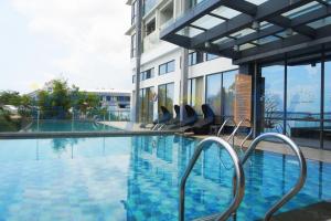 2BR One Residence 19AK City View