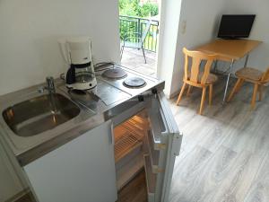 "ZELTCHEN" 1-ZApp mit WC, aber OHNE DUSCHE!