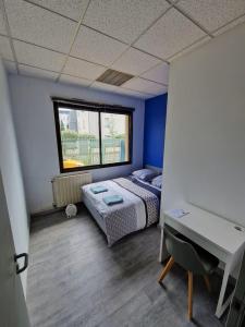 Appartements Chambre Privee dans appartement partage BLEU : photos des chambres