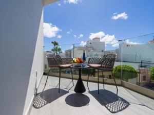 Victoria Building By CanariasGetaway