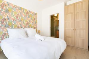 Gîte au calme avec lits queen size proche Clermont à Chanat La Mouteyre